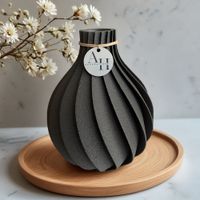 Neue Vasen-Designs - Elegante Vase Viva von Afilli Homes. Moderne & elegante Vasen für Trocken- und Frischblumen. Ideal als Wohnzimmer Deko - oder als Geschenkidee.
