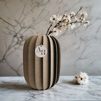 VASE Lamia  - elegant & nachhaltig. Produziert mittels 3D-Technologie in Österreich. In acht Farben und drei Größen erhältlich. 