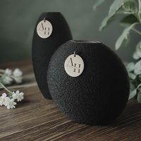 Vase Orbis und Base Atria - modernes und nachhaltiges Design - erstellt in Österreich in 3D-Druck