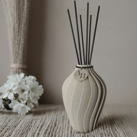 Reed Diffusier Set "IGNIS" inkl. Duft, Stäbchen und Anhänger mit Lederband