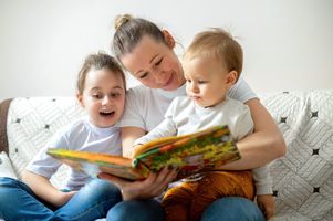 Waarom elke avond voorlezen loont