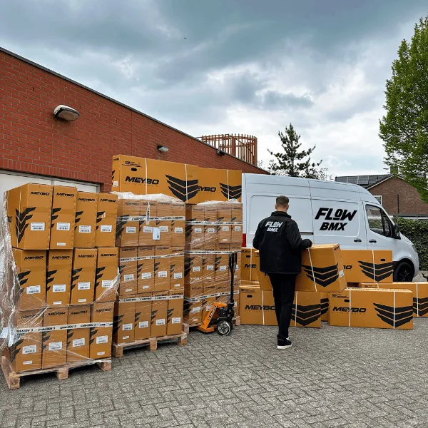Weer een volle levering binnen - Flow BMX
