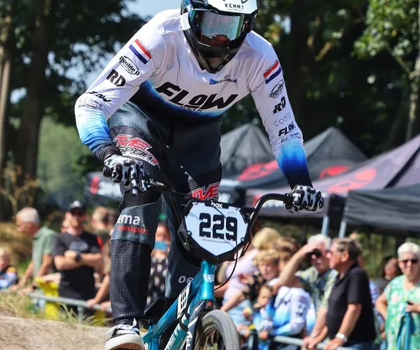 Comeback na 12 jaar - Flow BMX