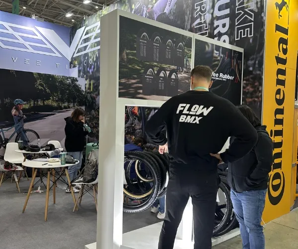 Bij Veetire in Taiwan - Flow BMX