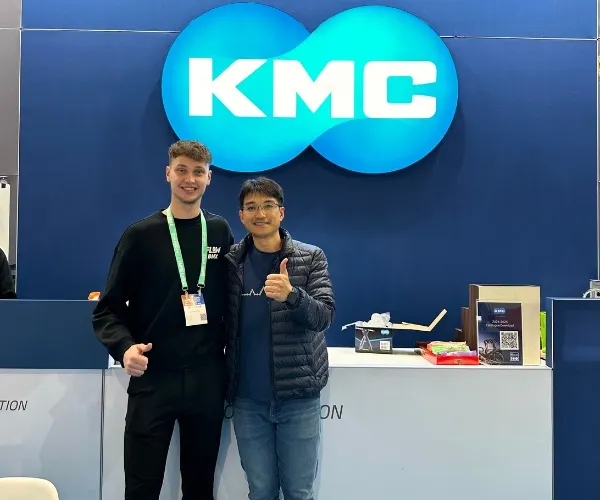 Bij KMC in Taiwan - Flow BMX