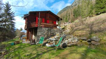 Small rustic and bucolic chalet - #6
