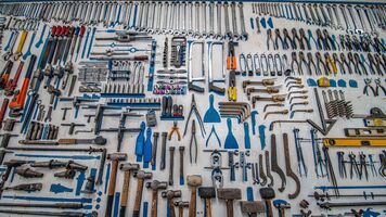 Utleie av verktøy, maskiner og utstyr