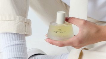 Tibi van Abel: de nieuwe 100% natuurlijke parfum waar je verliefd op wordt